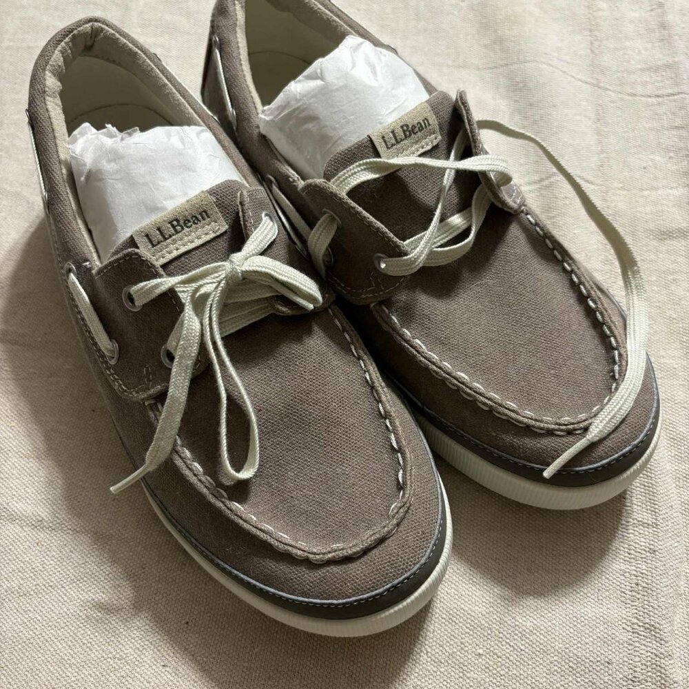 New Men's LL Bean deck shoes 10M